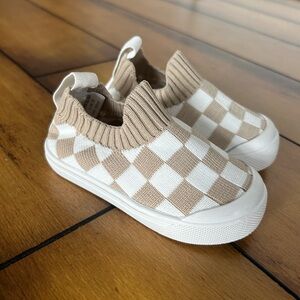 NWOT Tan and White Checkered Toddler Sock-shoe